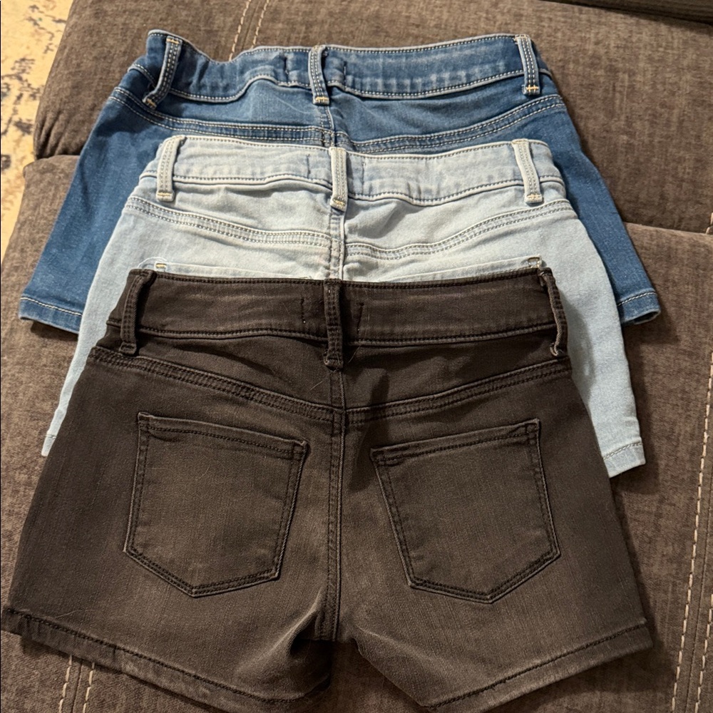 3 pairs SO and 1 Cat and Jack Girls Shorts size 8 (4 total) - Picture 8 of 9